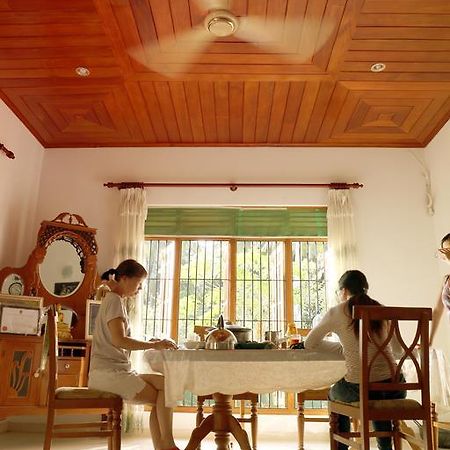 Lumbini Villa Bentota Buitenkant foto