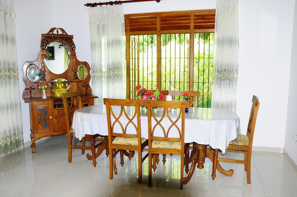 Lumbini Villa Bentota Kamer foto